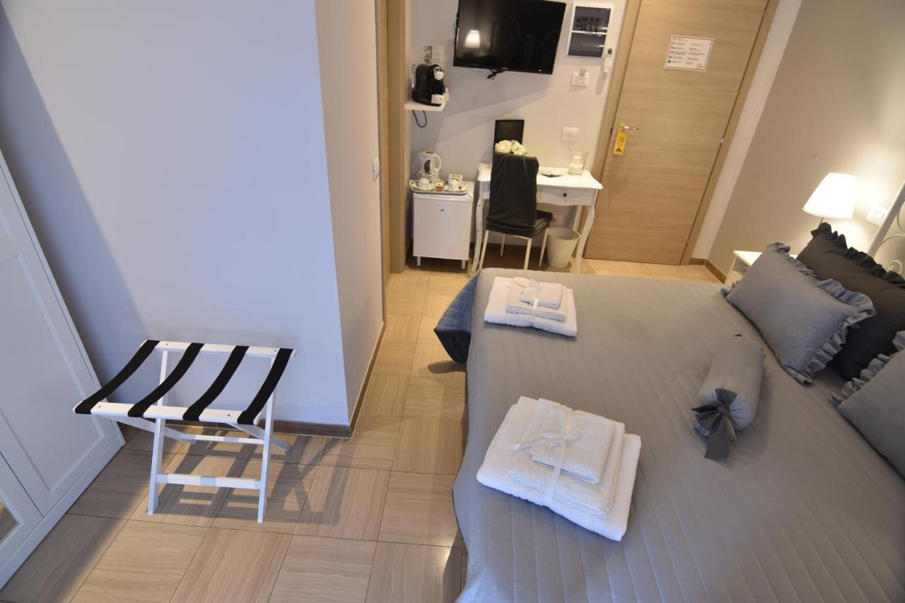 Sunny Rooms La Spezia Esterno foto